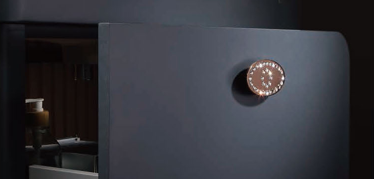 LD-5367 open drawer and original badge detail