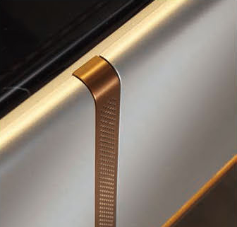 LD-5371 copper handle and illuminated trim detail